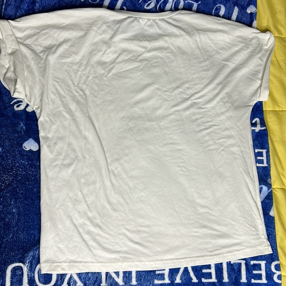 White shirt with Crystals - Picture 4 of 4